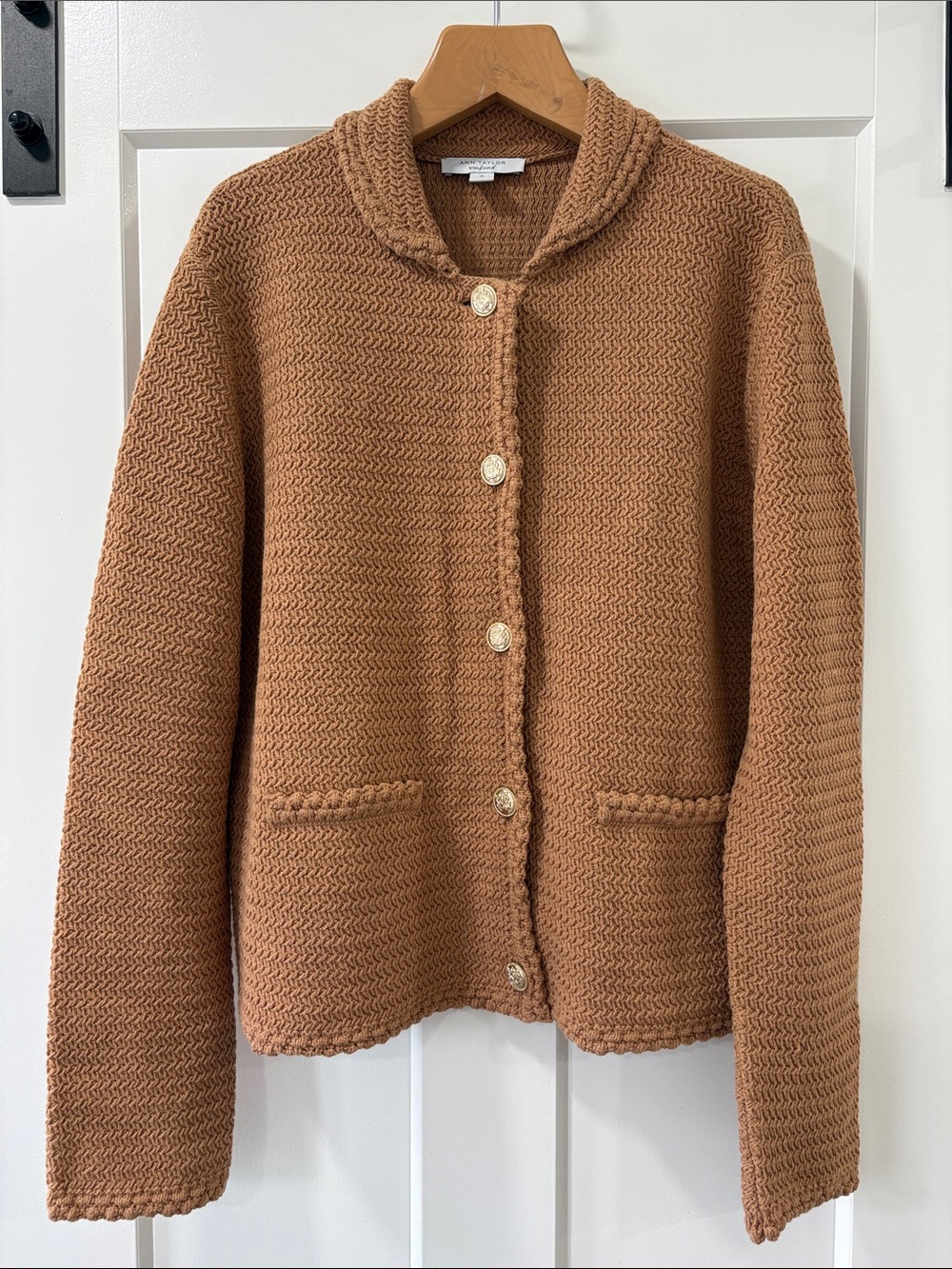 Ann Taylor Camel Brown Textured Button-Front Cardigan Size Medium